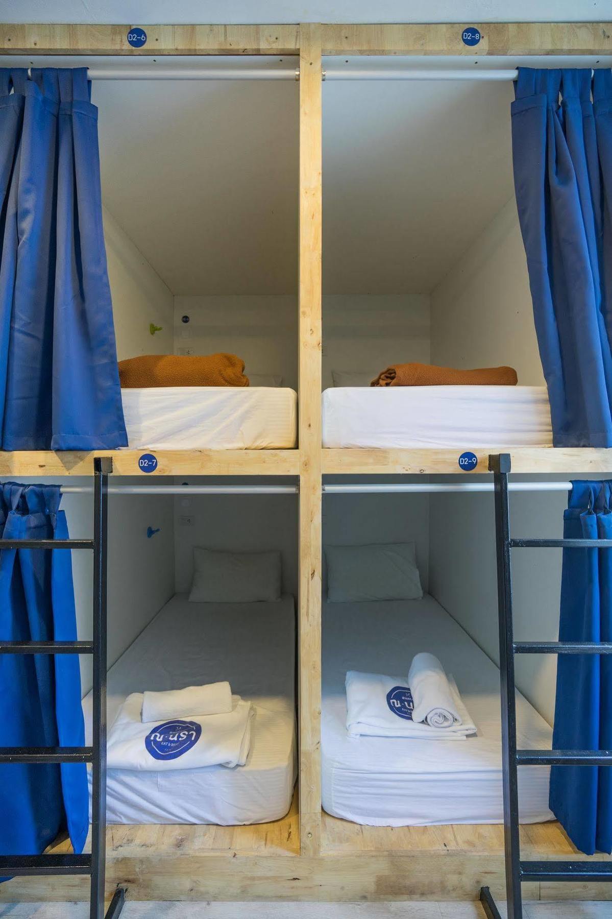 Oyo 437 Hostel Na Nara 曼谷 外观 照片