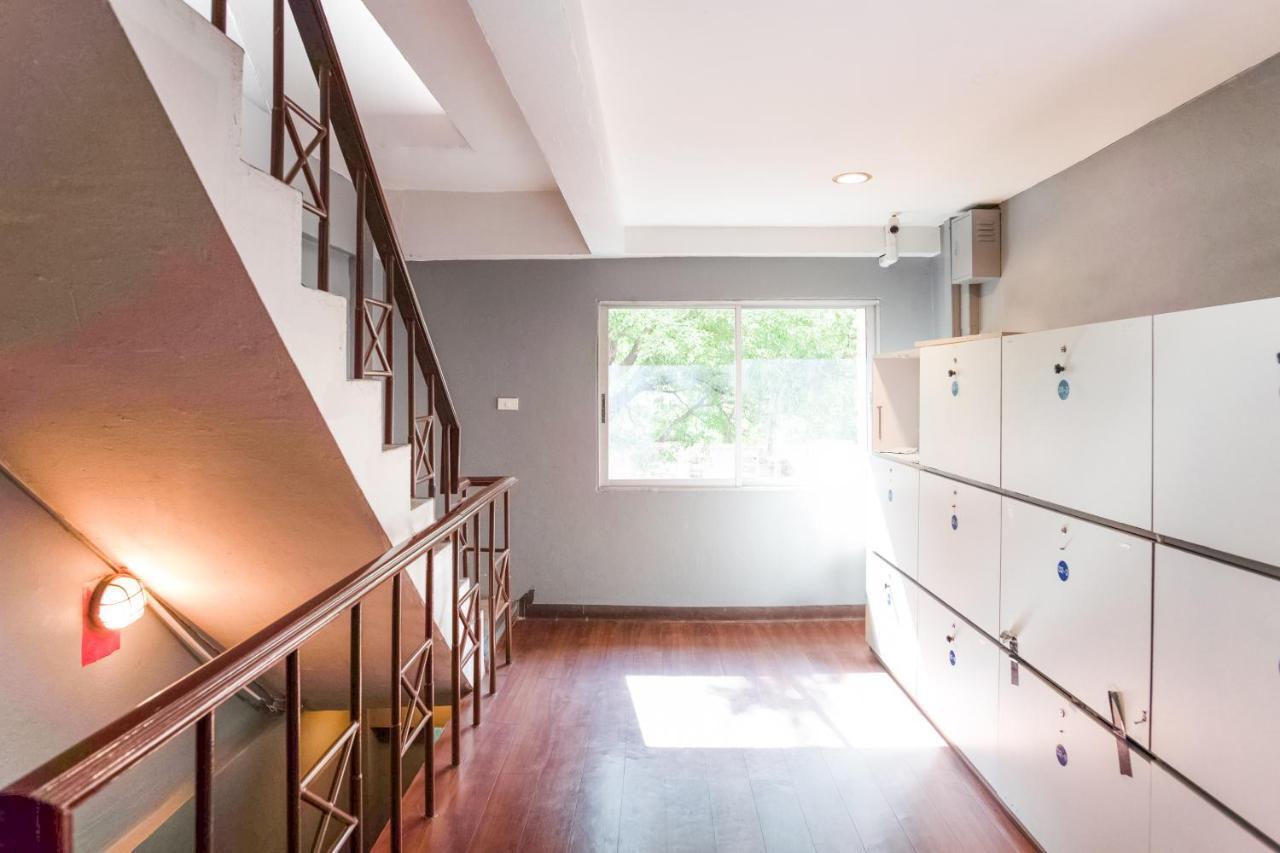 Oyo 437 Hostel Na Nara 曼谷 外观 照片